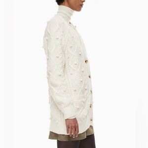 Aritzia Wilfred Alps Cardigan
Cable-knit merino wool  Cream Cable Knit size xxs